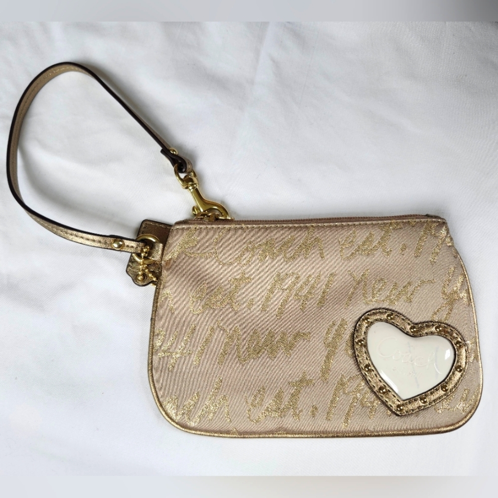 COACH GOLD WRISTLET HEART